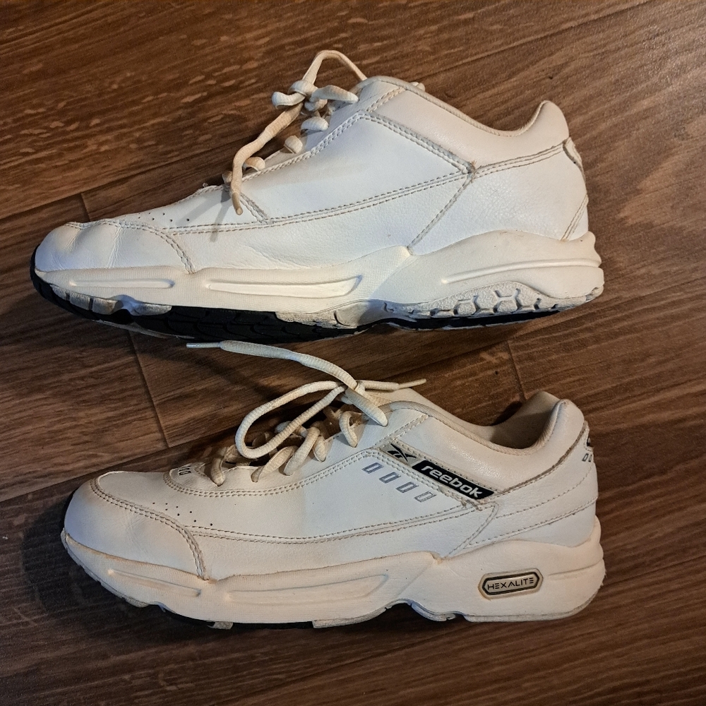 Vtg. Womens Reebok White Hexalite Sneakers/Walking Shoes Pristine Condition 8W